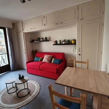 Cosy Et Calme, Au Coeur De Liberation Daire *